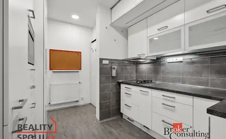 Prodej bytu 2+1 51 m², V. P. Čkalova, Praha 6 - Bubeneč