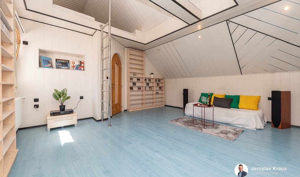 Prodej domu 250 m² s pozemkem 769 m², Nechanice – náhled fotky 18