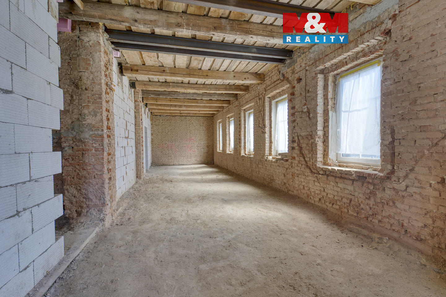 Prodej domu 430 m² s pozemkem 290 m²