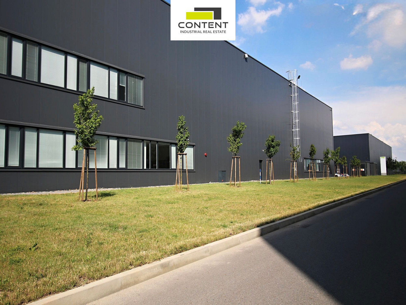Pronájem výrobních prostor 9 368 m² – fotografie 4
