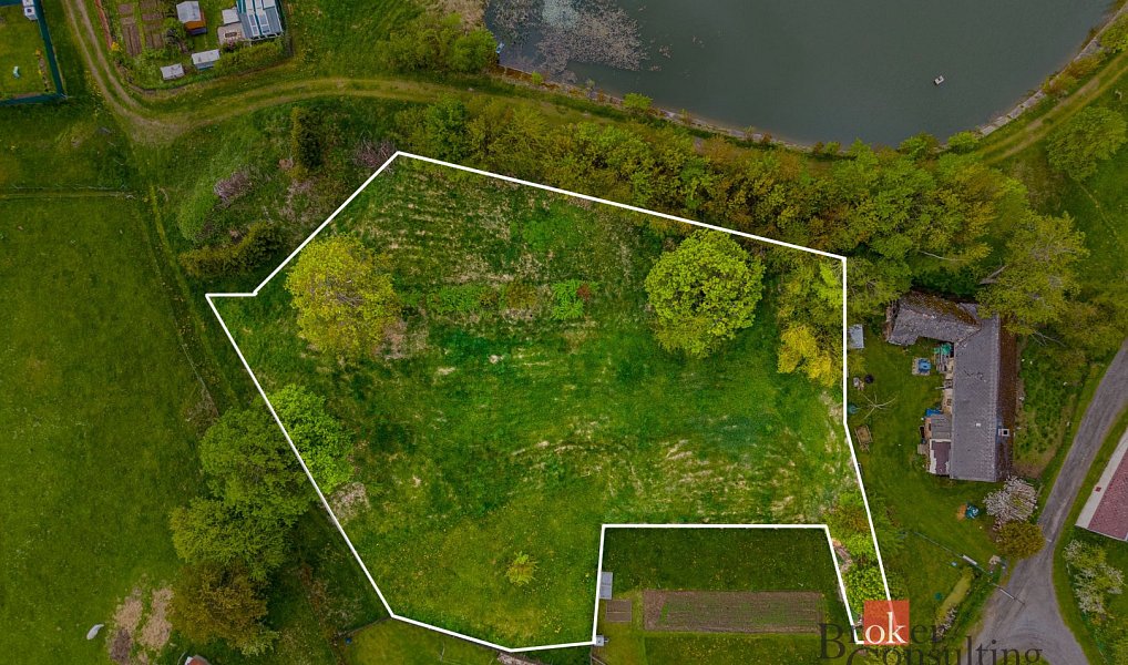 Prodej stavebního pozemku 3 225 m², Bezvěrov – náhled fotky 2