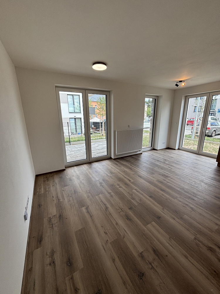 Pronájem bytu 1+kk 38 m² — photo 4