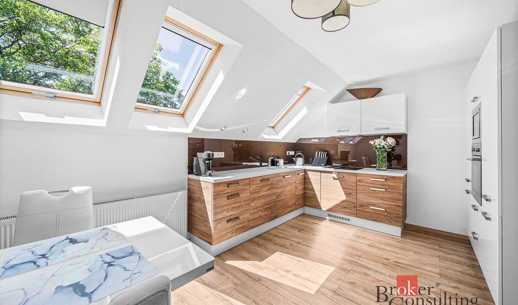 Prodej domu 198 m² s pozemkem 456 m², Losiná – náhled fotky 8