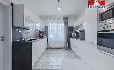 Prodej domu 174 m² s pozemkem 418 m², Pod Lesem, Nýrsko, okres Klatovy