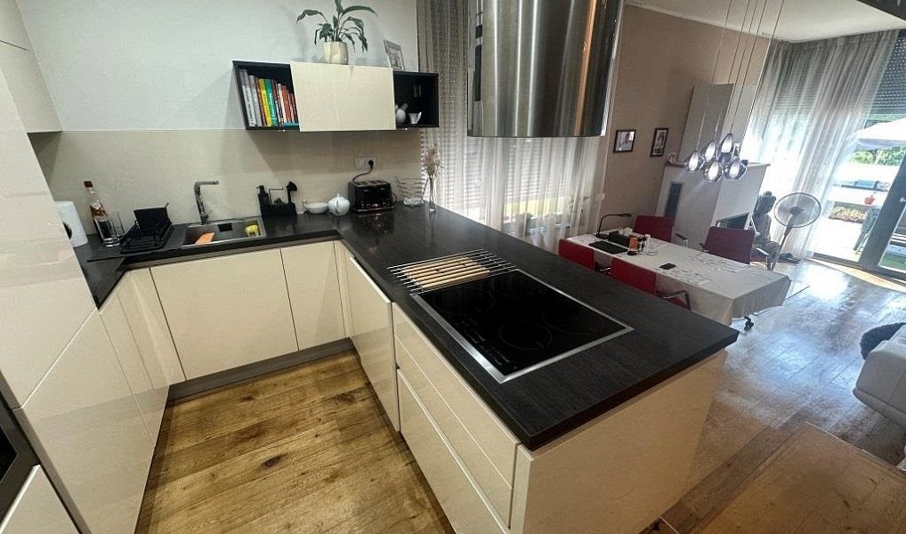 Prodej domu 216 m² s pozemkem 479 m², Praha – náhled fotky 11