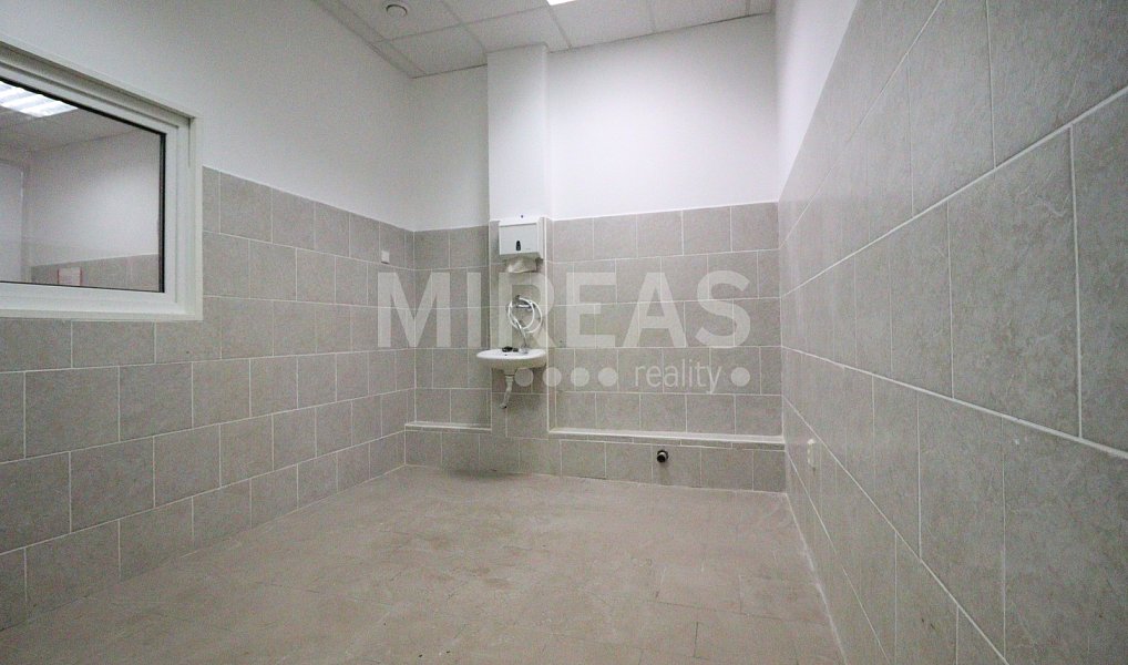 Pronájem obchodních prostor 47 m², Milovice – náhled fotky 3