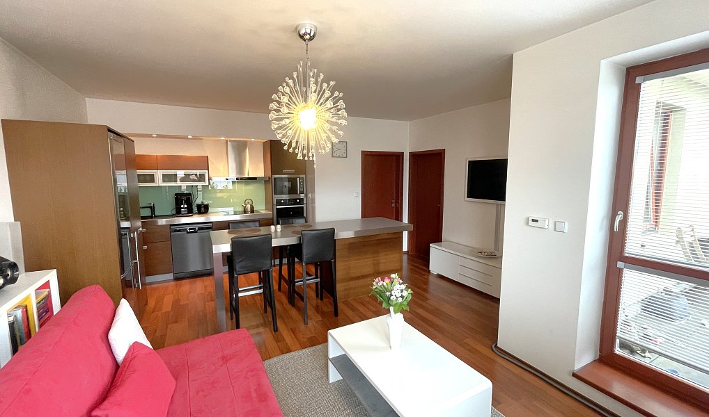 Prodej bytu 3+kk 95 m², Jesenice – náhled fotky 4