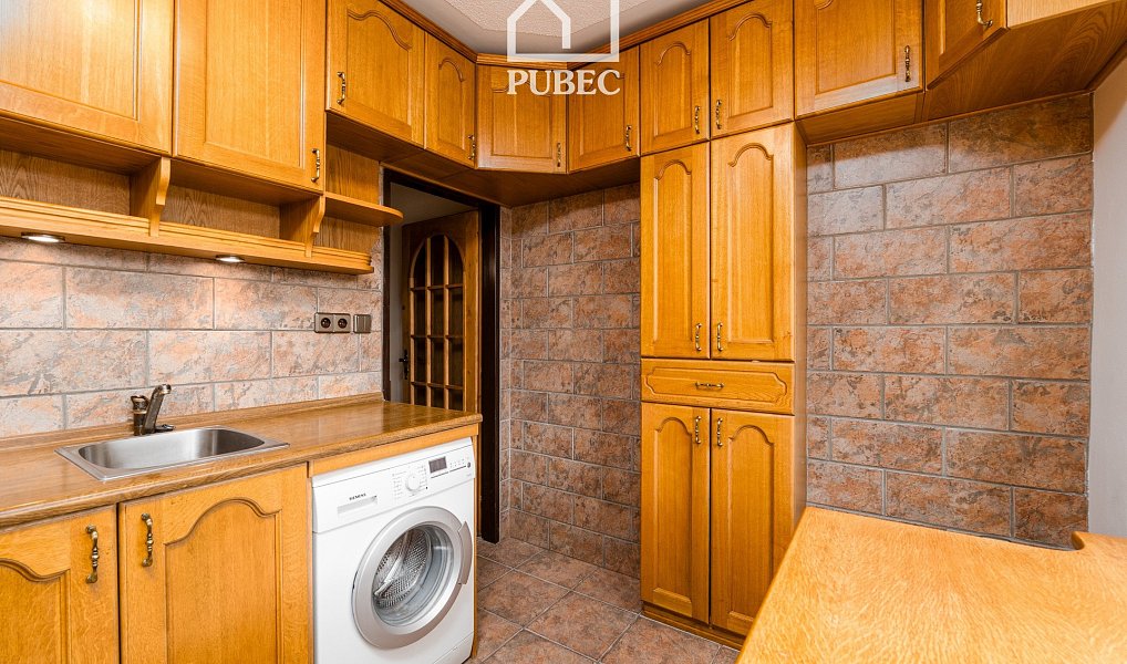 Prodej bytu 2+1 65 m², Železná Ruda – náhled fotky 2