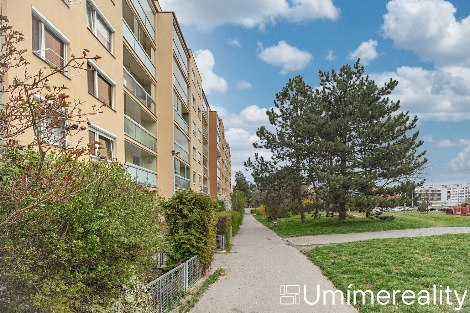Prodej bytu 2+kk 43 m² — photo 2