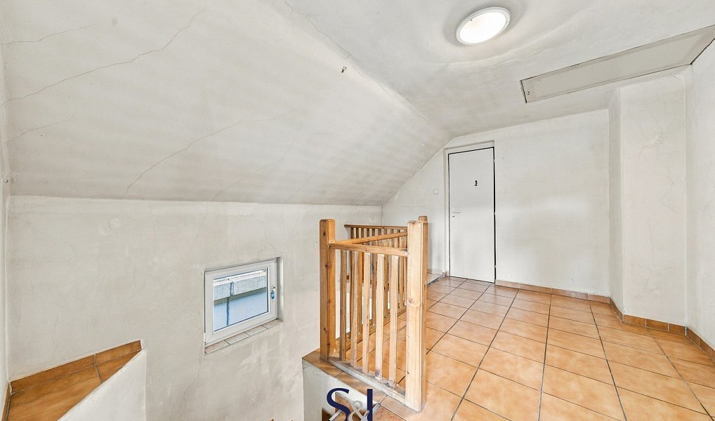 Prodej domu 233 m² s pozemkem 447 m², Dobkovice – náhled fotky 37