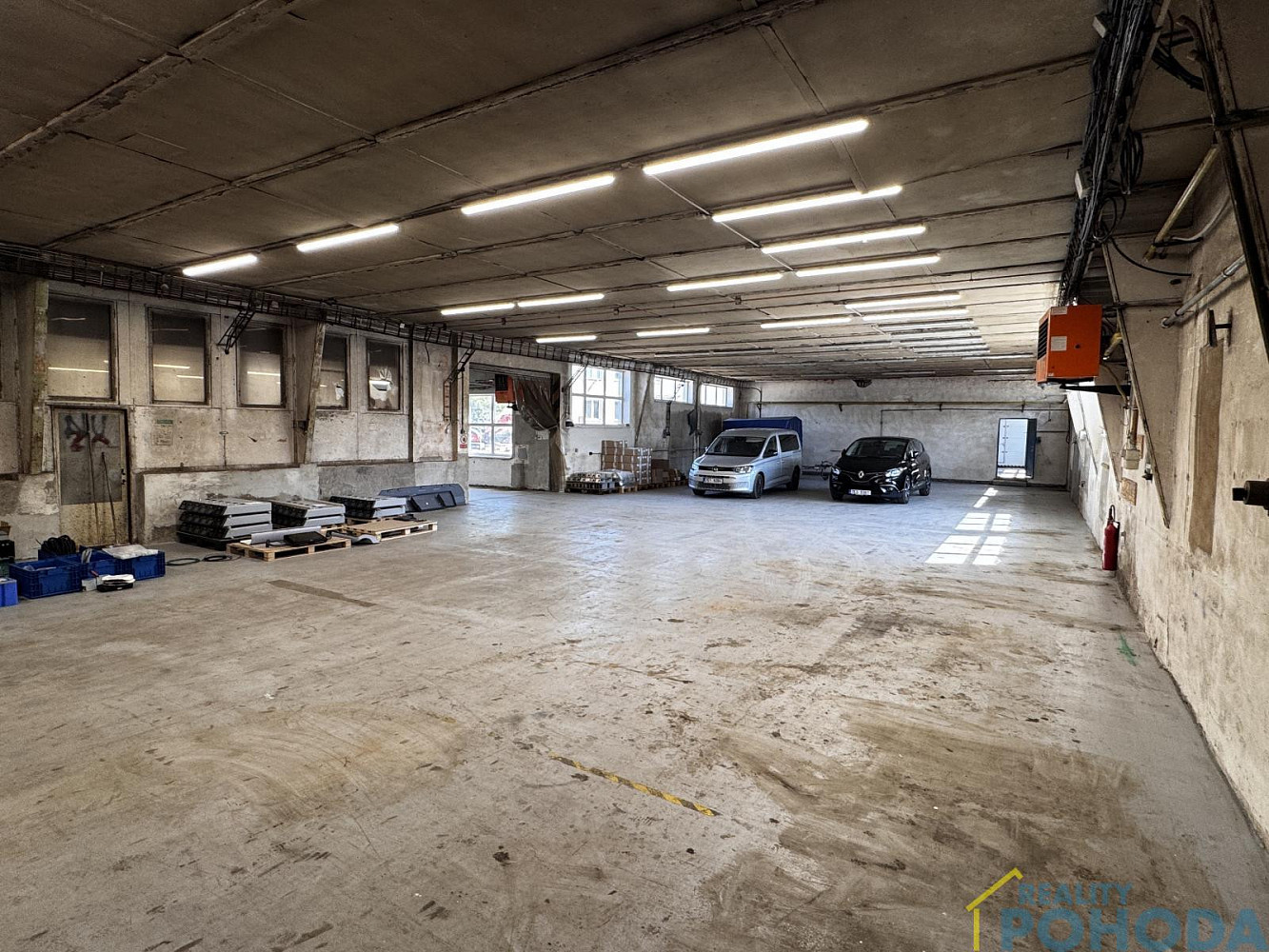 Pronájem výrobních prostor 557 m² – fotografie 5