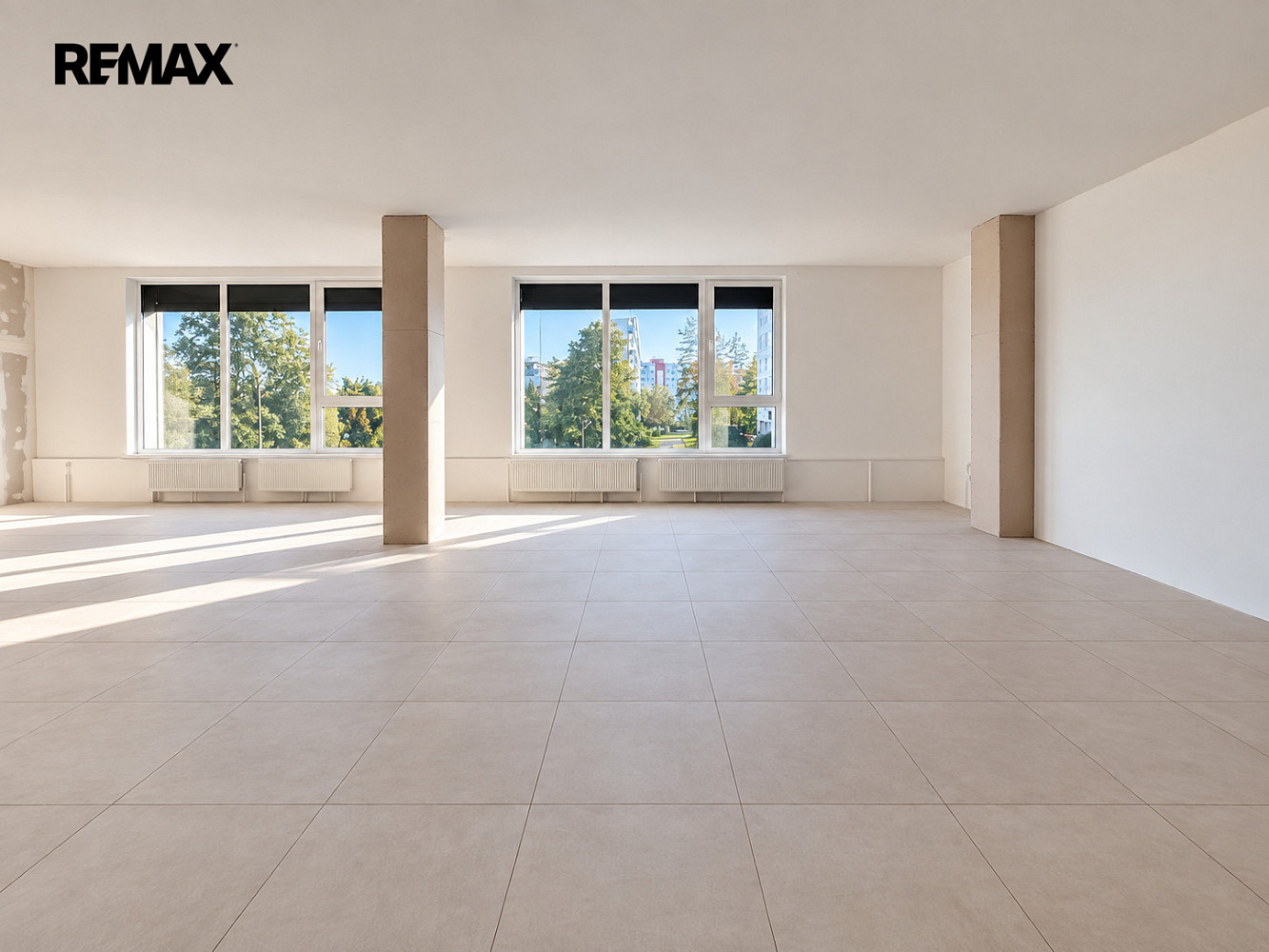 Pronájem komerčního objektu (jiného typu) 46 m² – fotografie 2