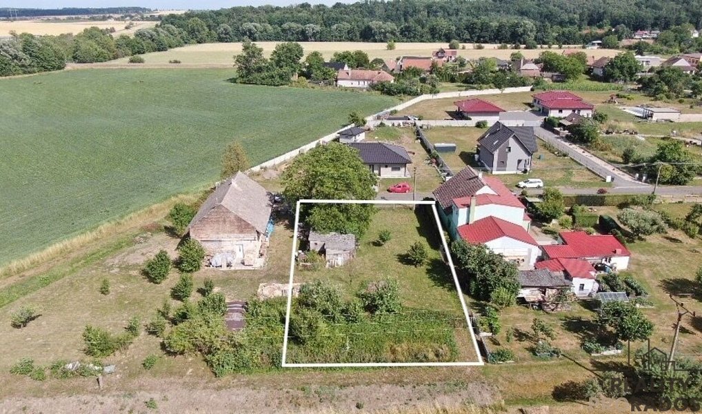 Prodej stavebního pozemku 813 m², Brloh – náhled fotky 2