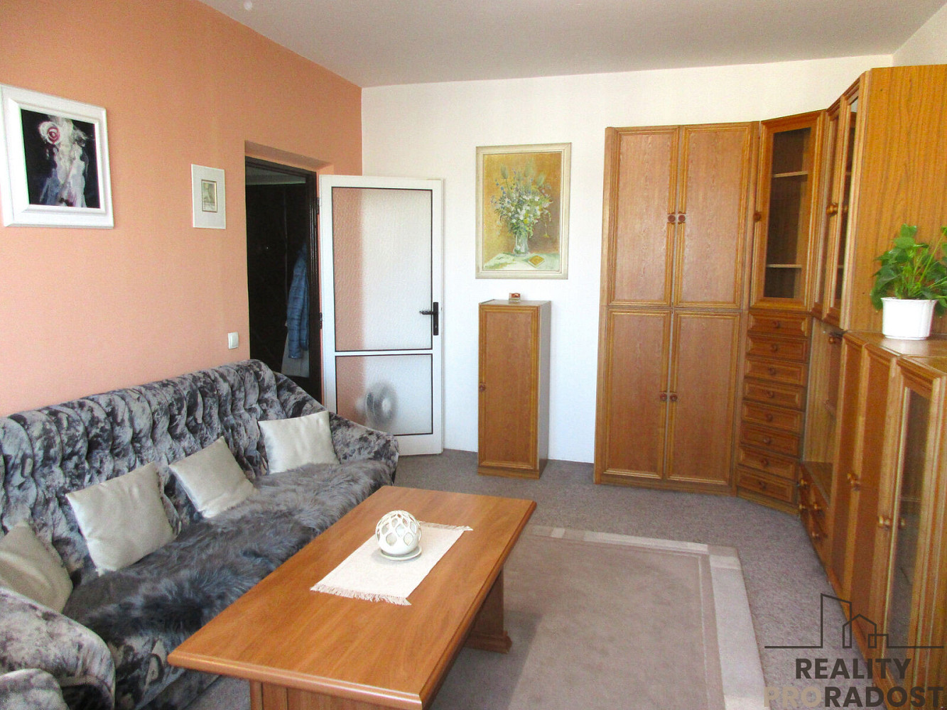 Pronájem bytu 2+1 55 m² – fotografie 3