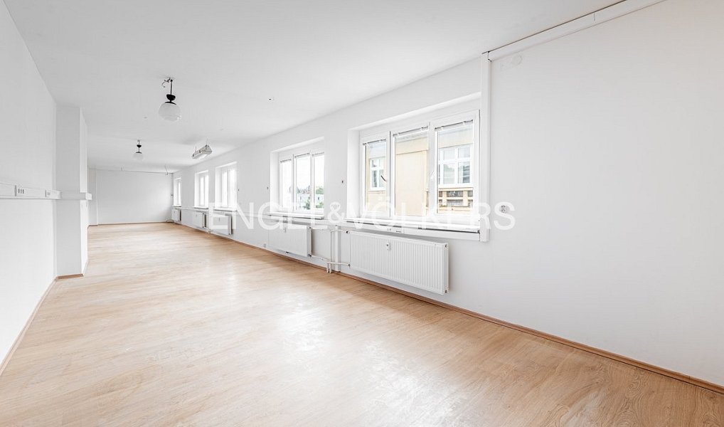 Pronájem kanceláře 65 m², Praha – náhled fotky 2