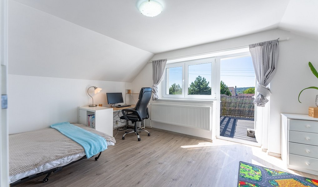 Prodej domu 162 m² s pozemkem 735 m², Horní Kruty – náhled fotky 29