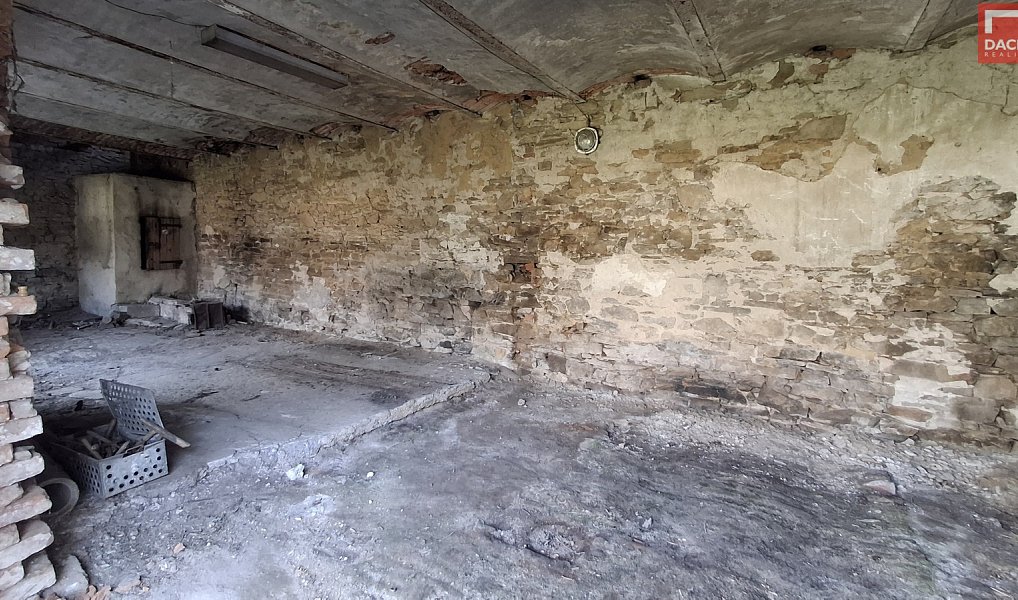 Prodej domu 536 m² s pozemkem 2 011 m², Tršice – náhled fotky 9