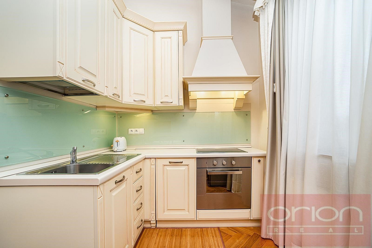 Pronájem bytu 1+kk 41 m² — photo 3