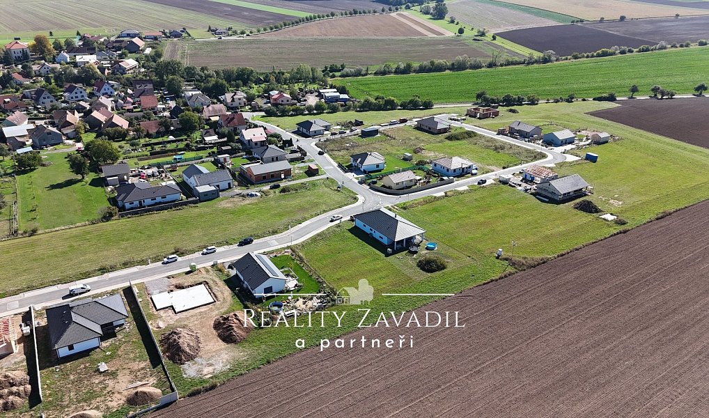 Prodej stavebního pozemku 917 m², Stolany – náhled fotky 6