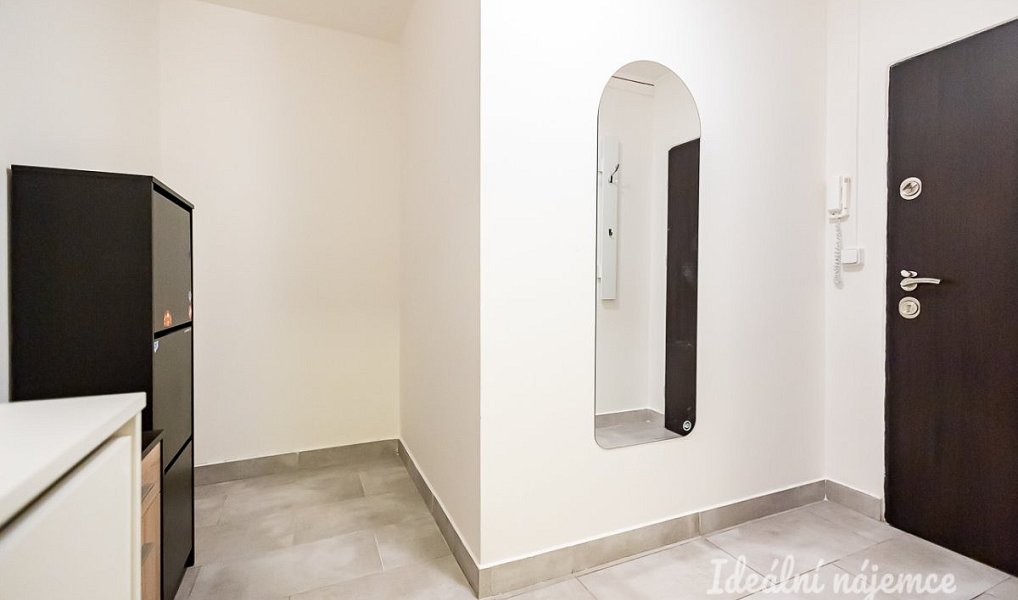 Pronájem bytu 3+kk 63 m², Praha – náhled fotky 14