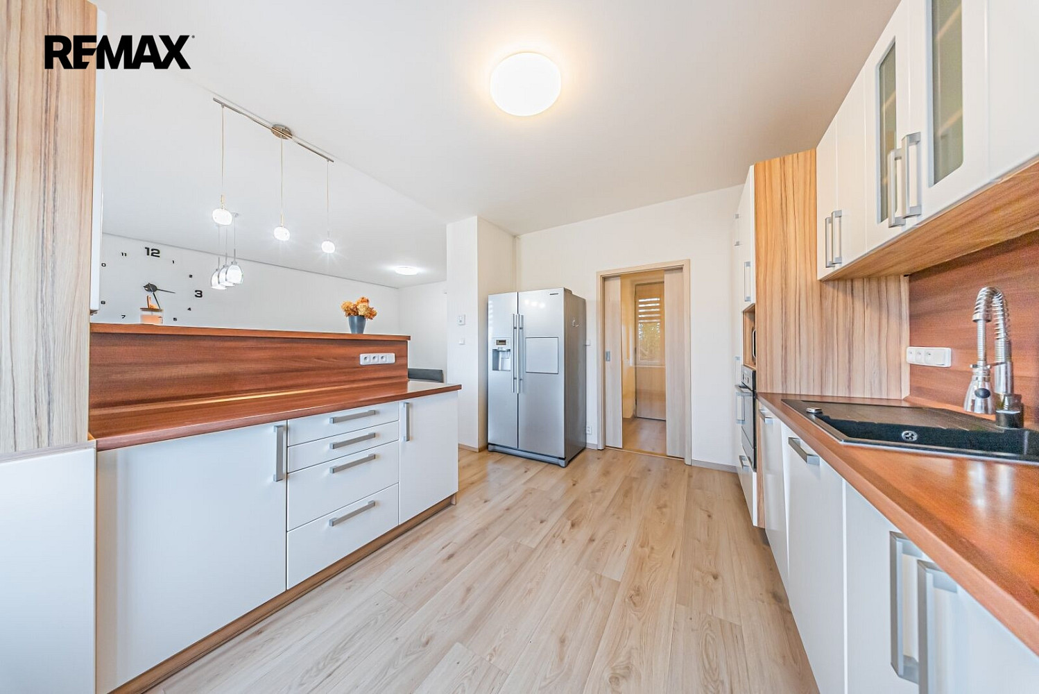 Pronájem bytu 3+kk 88 m² – fotografie 5