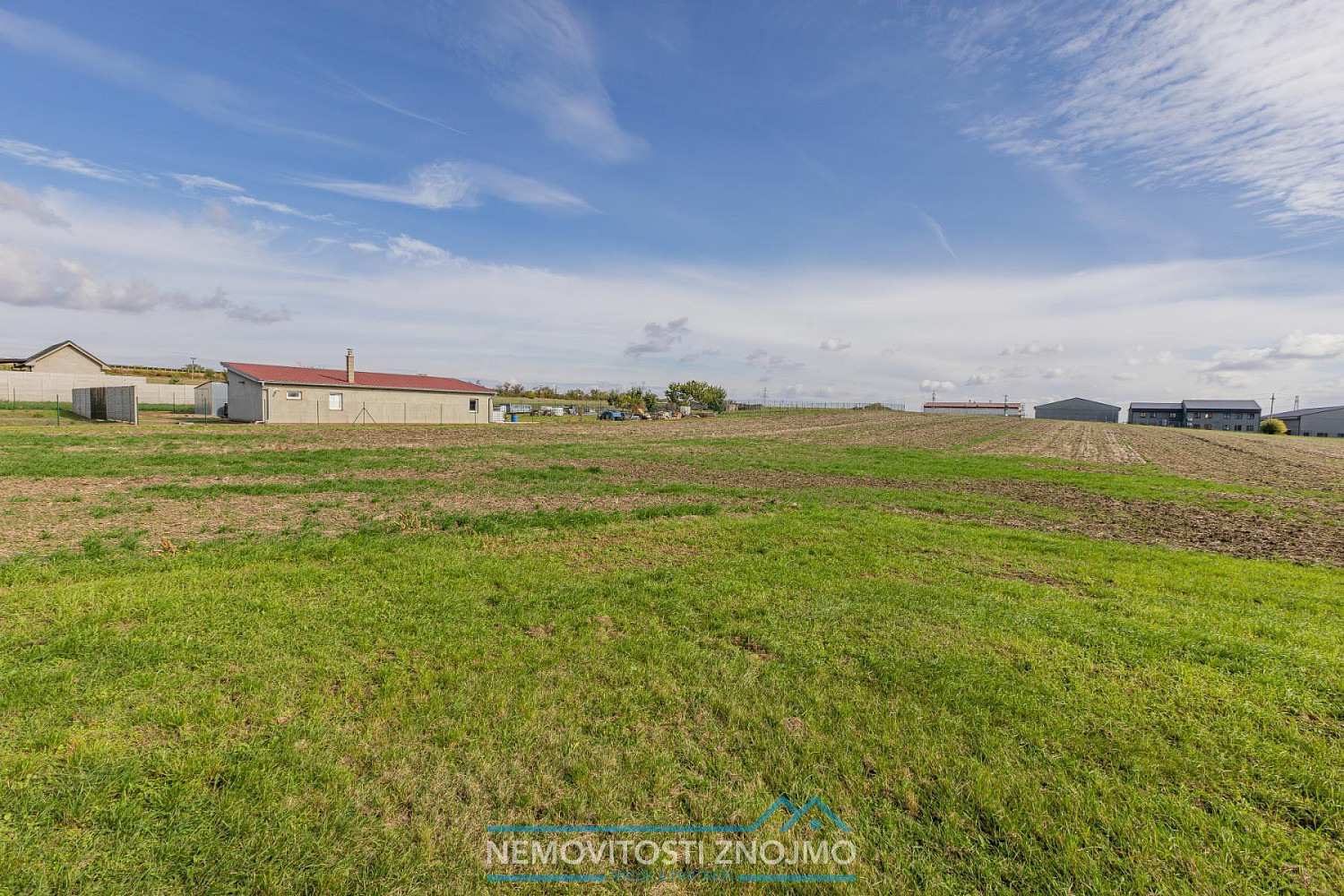 Prodej stavebního pozemku 4 695 m² – fotografie 3