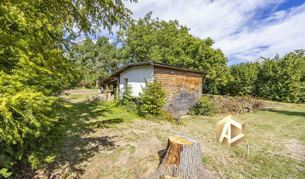 Prodej stavebního pozemku 1 211 m², Kamenice – náhled fotky 4