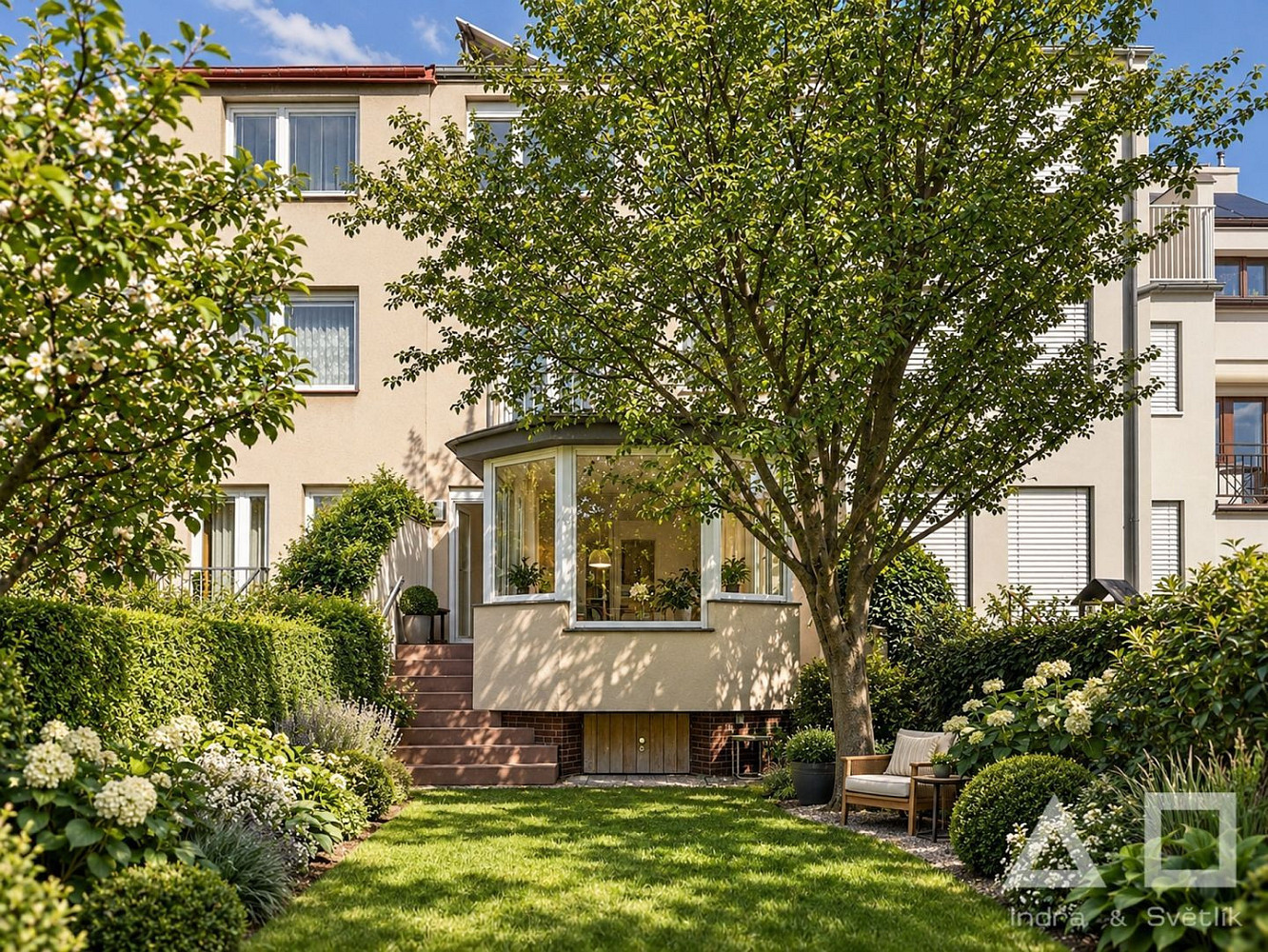 Prodej domu 240 m² s pozemkem 270 m²