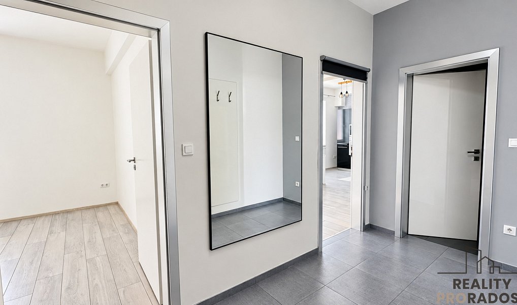 Pronájem bytu 2+kk 55 m², Hodonín – náhled fotky 11