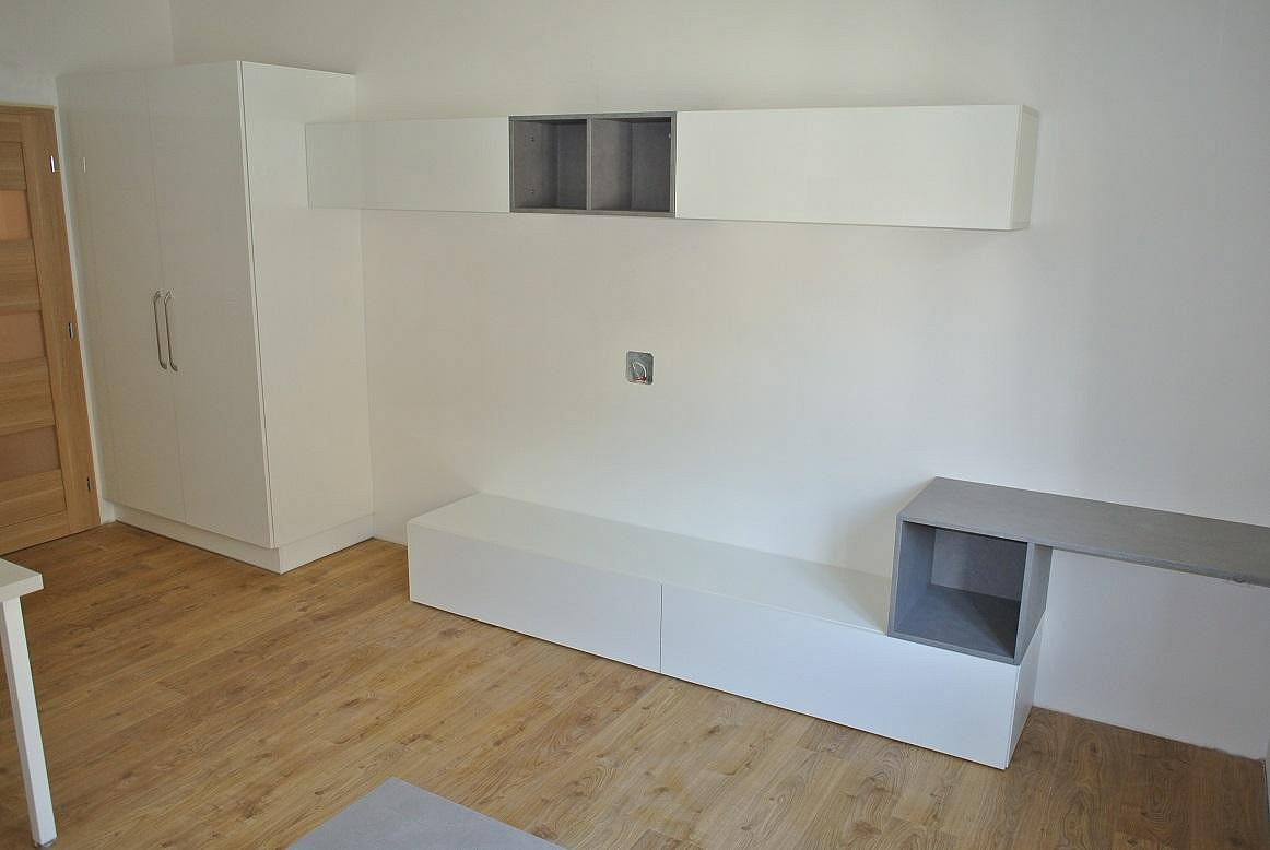 Pronájem bytu 2+kk 46 m² – fotografie 3