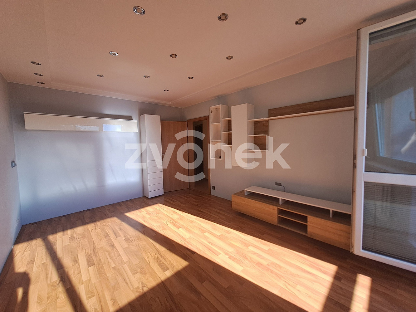 Pronájem bytu 2+1 48 m² – fotografie 2