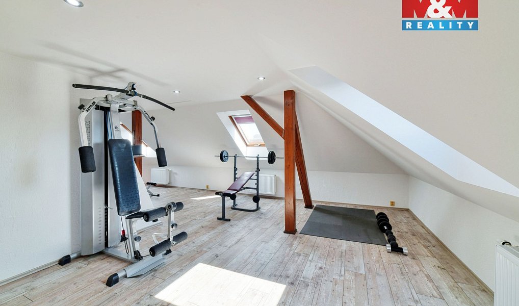 Prodej domu 248 m² s pozemkem 1 621 m², Cheb – náhled fotky 18