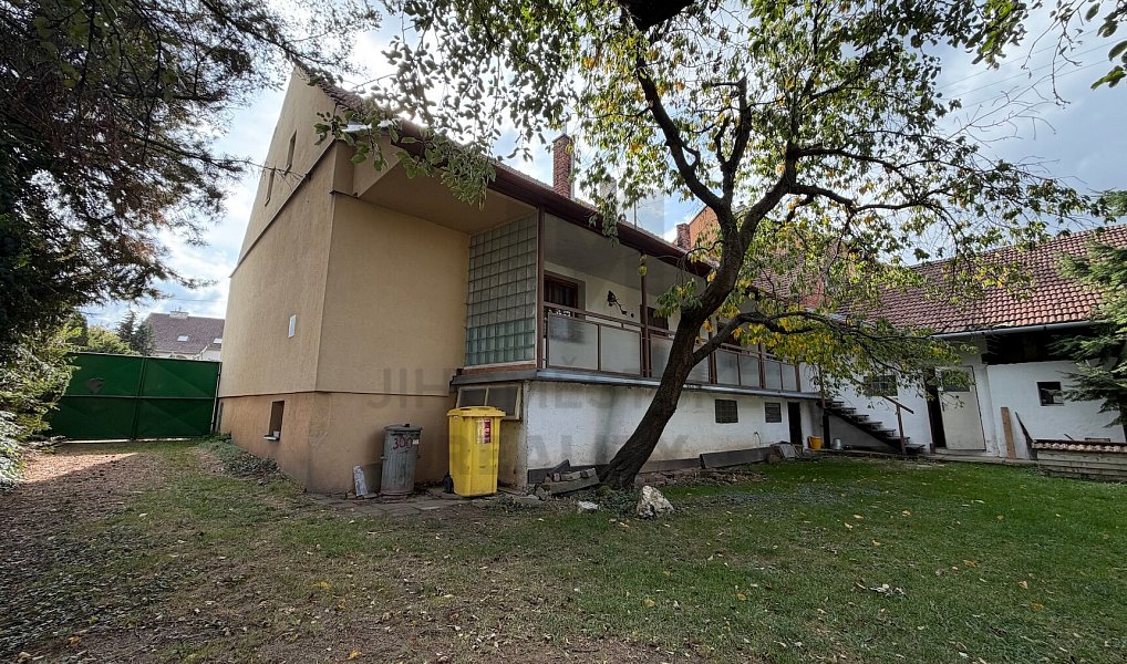 Prodej domu 150 m² s pozemkem 1 828 m², Lysice – náhled fotky 3