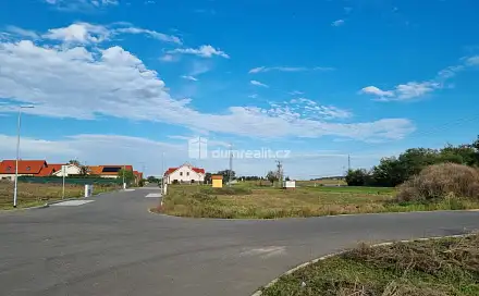 Prodej stavebního pozemku 1 201 m², Veltrusy, okres Mělník