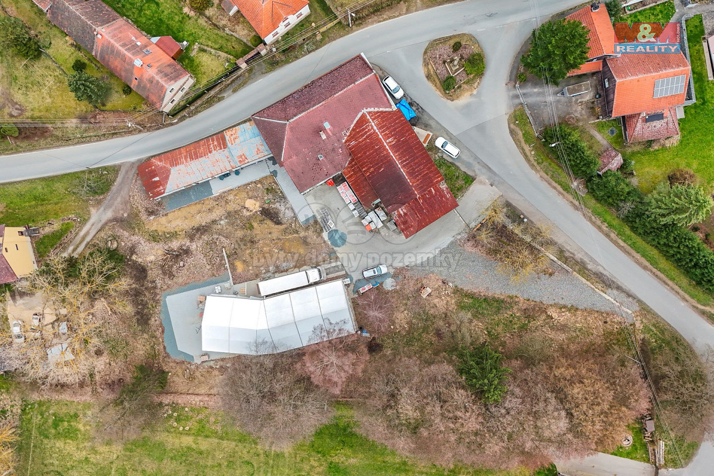 Prodej výrobních prostor 745 m² – fotografie 2