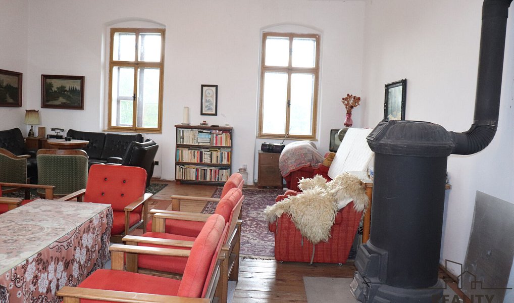 Prodej domu 443 m² s pozemkem 222 m², Čistá – náhled fotky 4