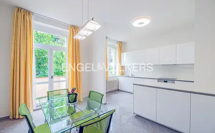 Pronájem bytu 4+1 149 m², Pomezní, Praha 8 - Libeň