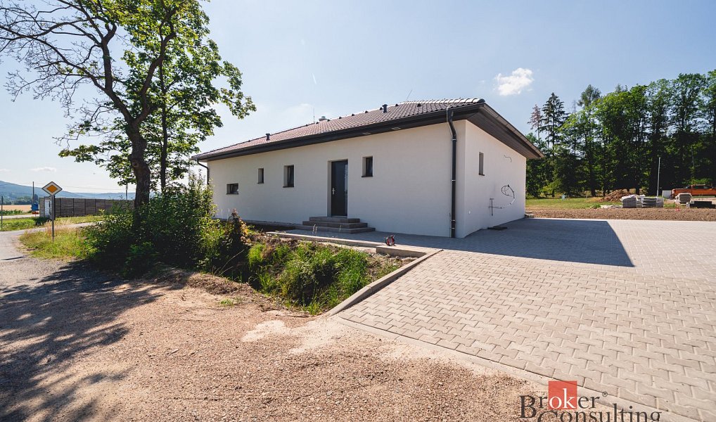 Prodej domu 152 m² s pozemkem 935 m², Kamenný Újezd – náhled fotky 3