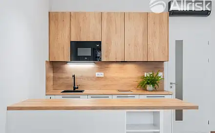 Pronájem bytu 1+kk 28 m², Komárovská, Brno - Komárov