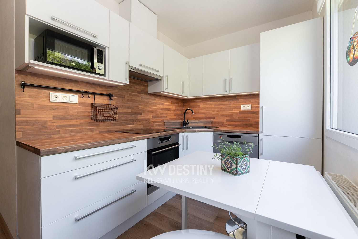 Prodej bytu 3+1 63 m² – pohled 5