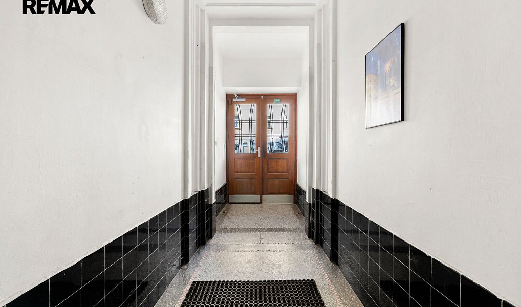 Prodej bytu 3+1 80 m², Praha – náhled fotky 27