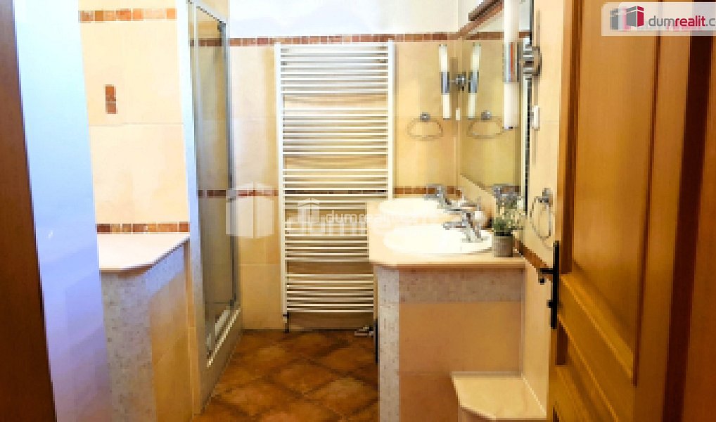 Prodej domu 303 m² s pozemkem 1 885 m², Hodonín – náhled fotky 34