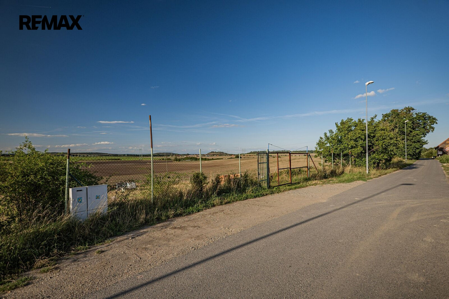 Prodej stavebního pozemku 1 295 m² – fotografie 5