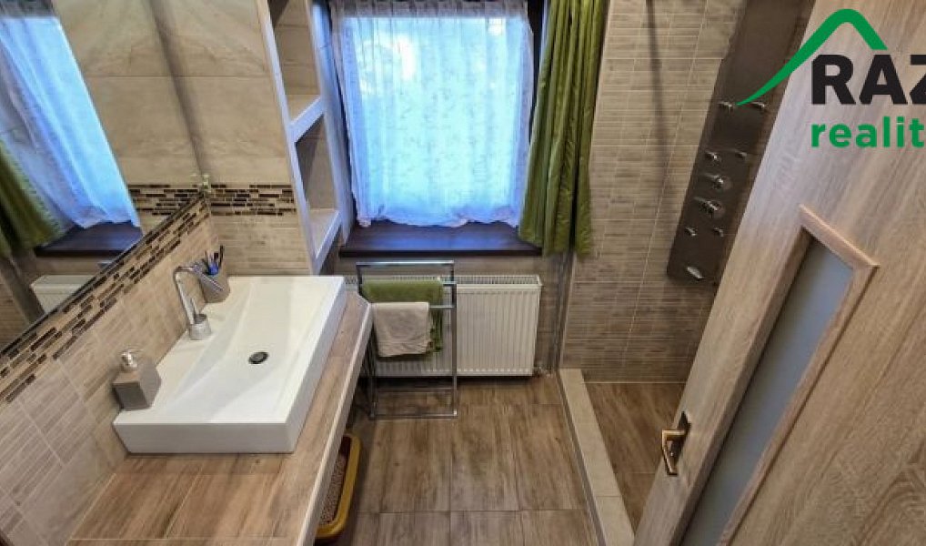 Prodej domu 165 m² s pozemkem 932 m², Tachov – náhled fotky 10