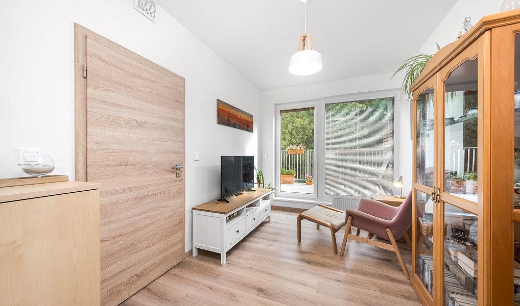 Prodej bytu 3+kk 77 m², Odolena Voda – náhled fotky 7