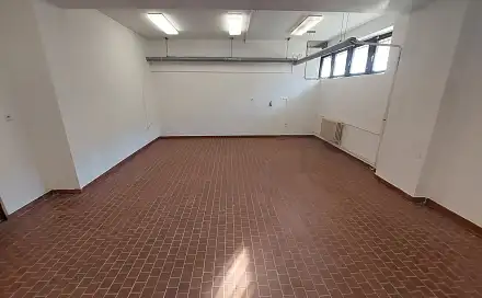 Pronájem skladovacích prostor 27 m², Znojmo