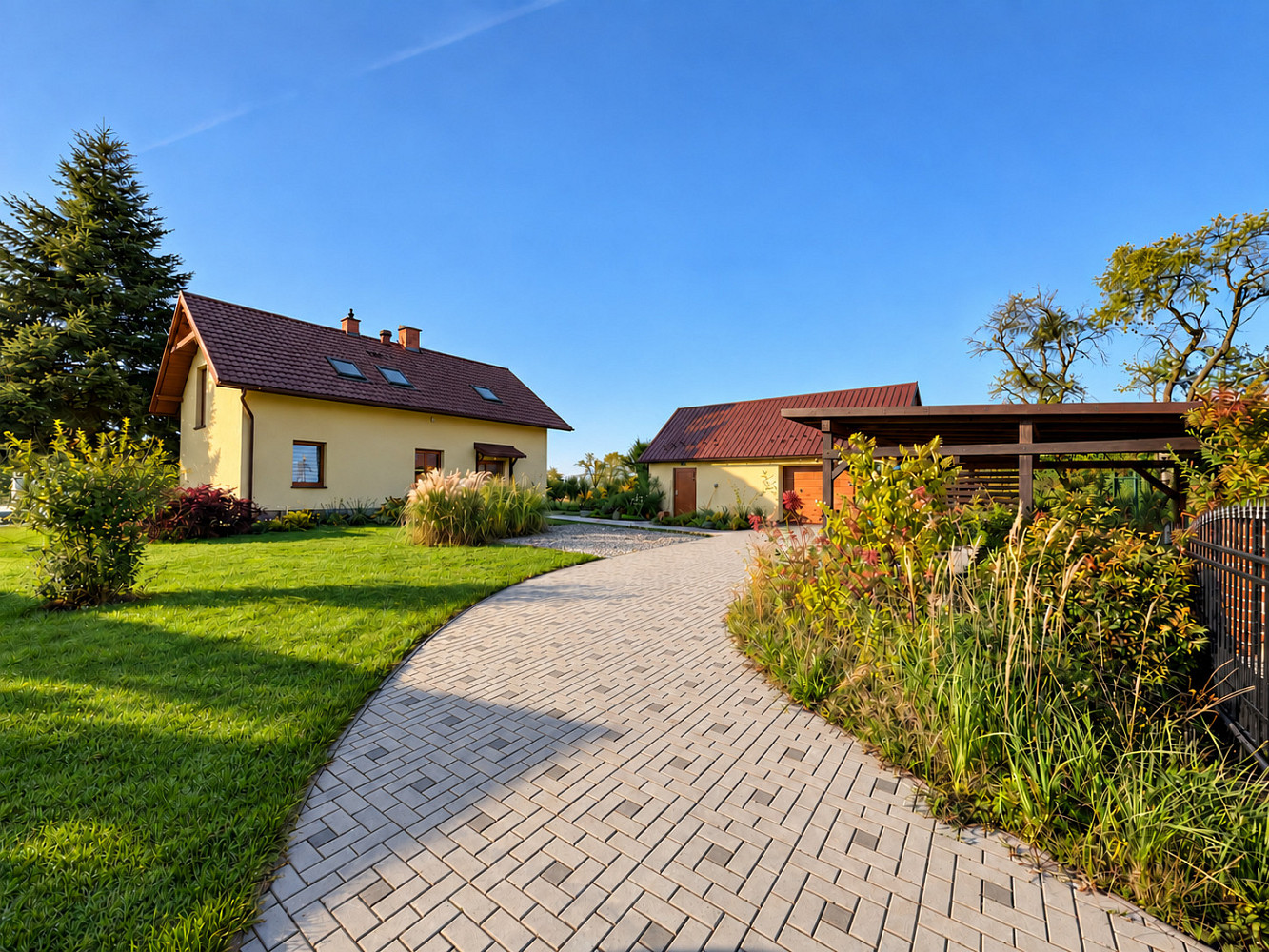 Pronájem domu 187 m² s pozemkem 1 261 m²