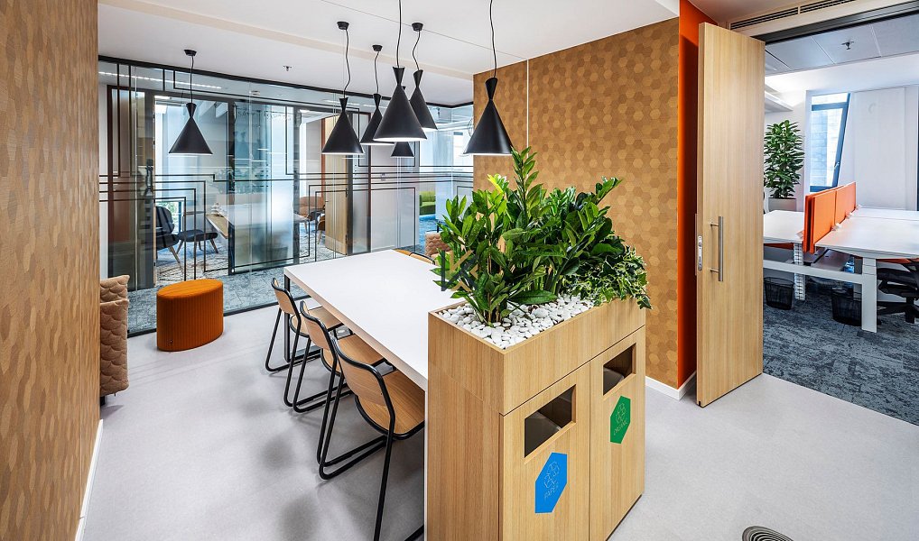 Pronájem kanceláře 2 679 m², Praha – náhled fotky 2