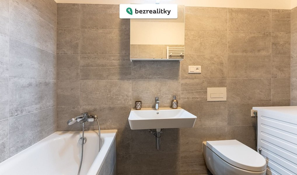 Prodej bytu 2+kk 51 m², Praha – náhled fotky 2