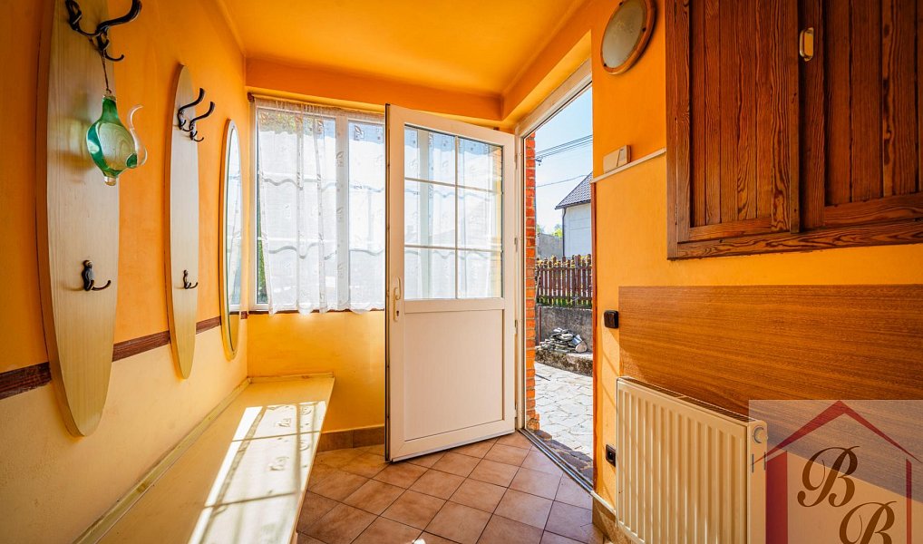 Prodej domu 219 m² s pozemkem 445 m², Dobrovice – náhled fotky 17